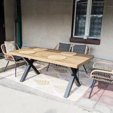 Kurza Lapka Nad Jeziorem W Borach Tucholskich -